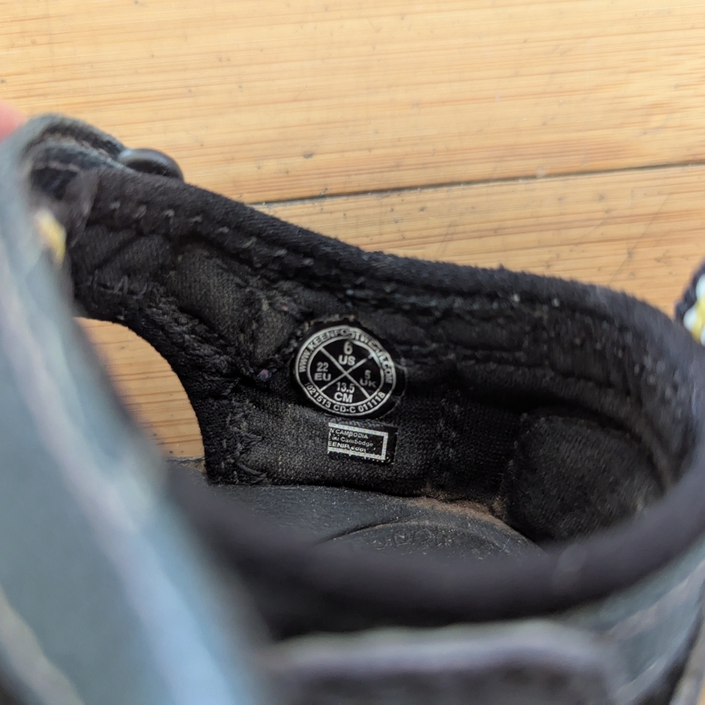 Keen Kids Black and Gray Closed-Toe Sandals - Picture 3 of 3